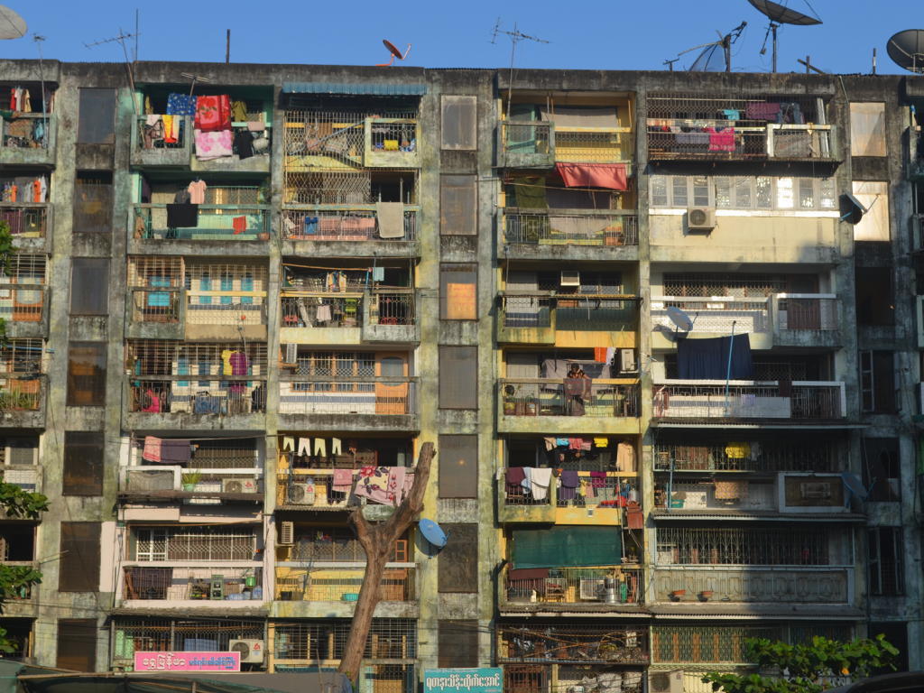 Play golf and take a city tour around Yangon